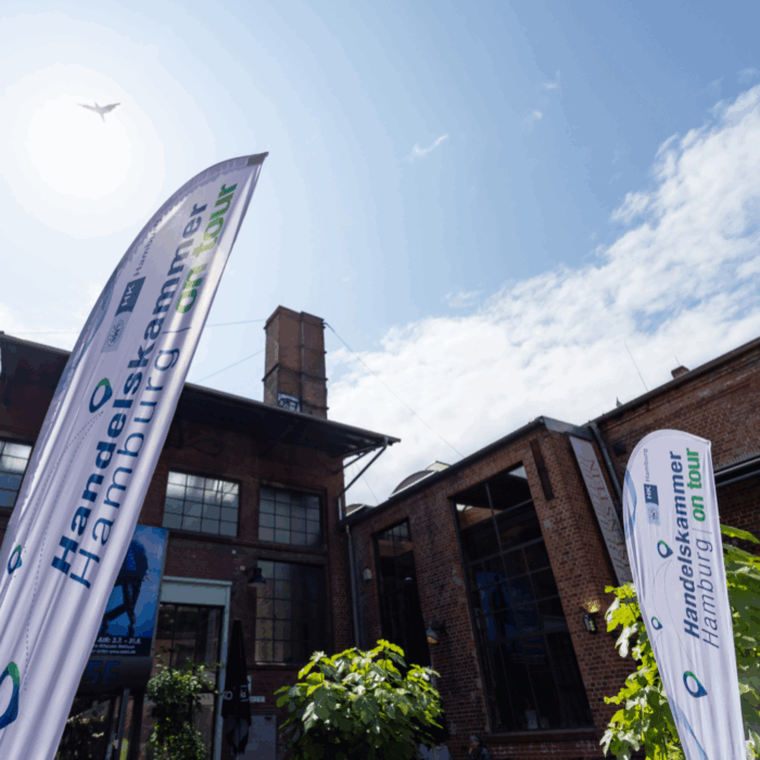 HK on tour in den Zeisehallen HK on tour in den Zeisehallen